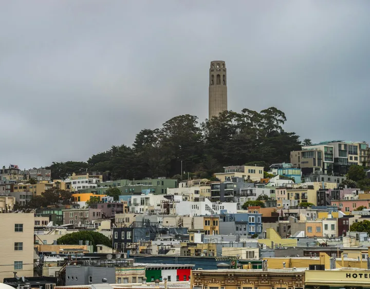Coit Tower sur Telegraph Hill, San Francisco