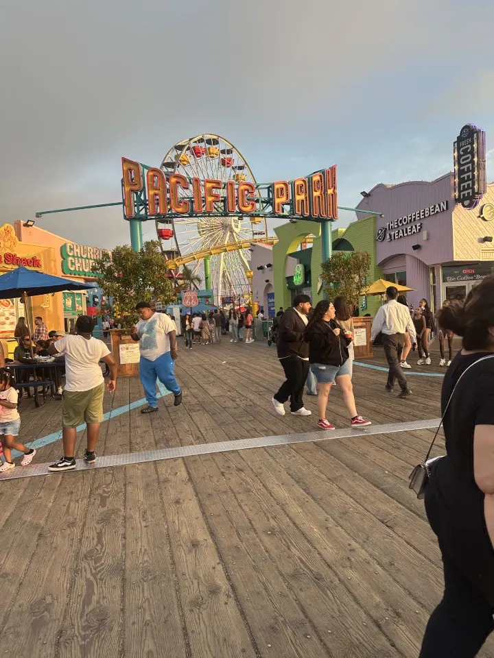 santa monica pier