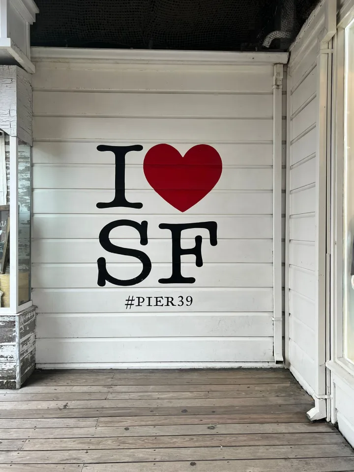Pier 39 surchargé un samedi midi
